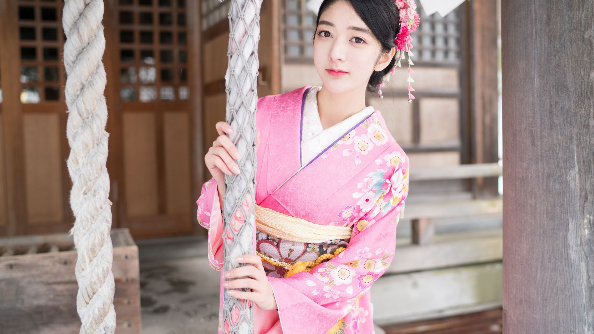Angela小热巴